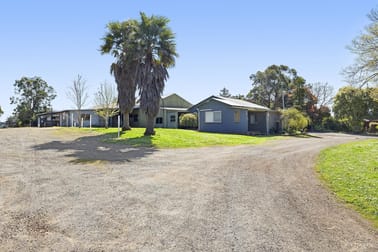 21-23 Parker Road Silvan VIC 3795 - Image 3