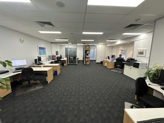 J93 - 21 Hall St Port Melbourne VIC 3207 - Image 3