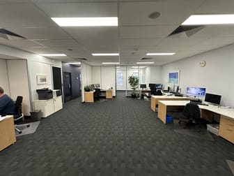 J93 - 21 Hall St Port Melbourne VIC 3207 - Image 2