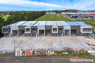 Factory 6/24 Pioneer Way New Gisborne VIC 3438 - Image 2