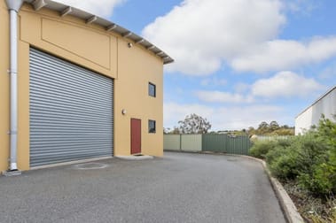 8/4 Flindell Street O'connor WA 6163 - Image 2