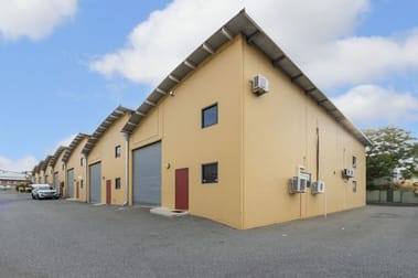 8/4 Flindell Street O'connor WA 6163 - Image 3