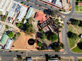 1/70 Perrin Street Robinvale VIC 3549 - Image 2