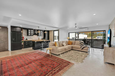 6/12 Lenco Crescent Landsborough QLD 4550 - Image 2