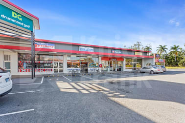 Click to view all images Whole of the property/379 Yaamba Road Park Avenue QLD 4701 - Image 3