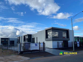 4/11 Dazln Drive Melton VIC 3337 - Image 2