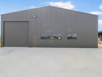 27 Jackson Crescent Bairnsdale VIC 3875 - Image 1