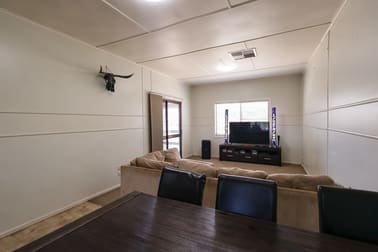 69-71 Chrystal Street Roma QLD 4455 - Image 3