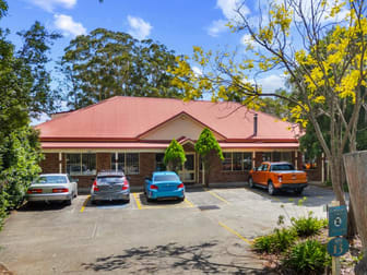 Whole building/13 Apprentice Drive Berkeley Vale NSW 2261 - Image 1