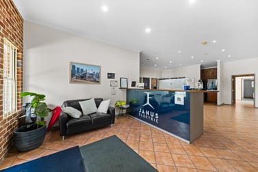 Whole building/13 Apprentice Drive Berkeley Vale NSW 2261 - Image 3