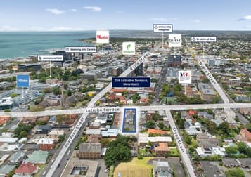 Whole of Property/256 Latrobe Tce Newtown VIC 3220 - Image 3