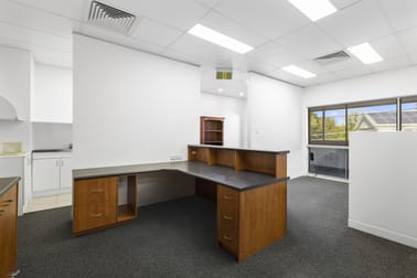 5/7 Days Road Grange QLD 4051 - Image 2