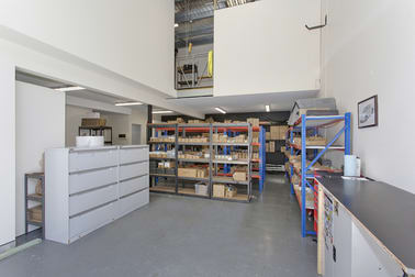 51./6 Jubilee Avenue Warriewood NSW 2102 - Image 2