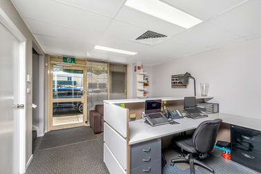 4/56 Industrial Drive Mayfield East NSW 2304 - Image 3