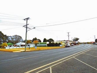 29 Toowoomba Road Crows Nest QLD 4355 - Image 2