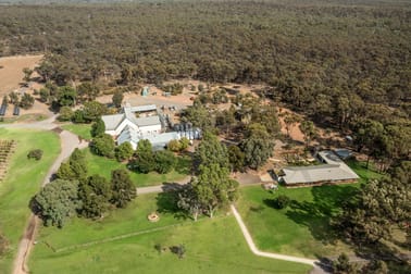 46 Hermitage Road Maiden Gully VIC 3551 - Image 2