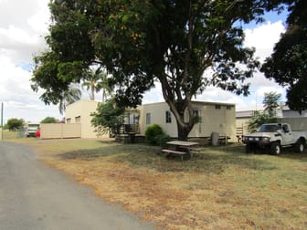 32 Mackenzie Street Blackwater QLD 4717 - Image 2