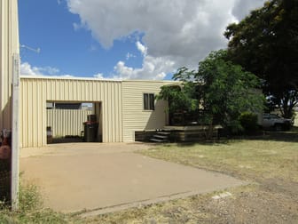 32 Mackenzie Street Blackwater QLD 4717 - Image 3