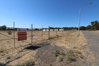 9 Reef Street Inglewood VIC 3517 - Image 2