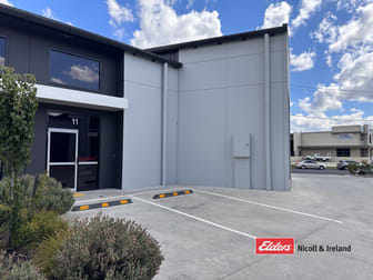 11/12 Corporation Avenue Robin Hill NSW 2795 - Image 2