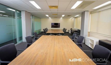 Click to view all images 1-4/13-15 Dundas Court Phillip ACT 2606 - Image 3