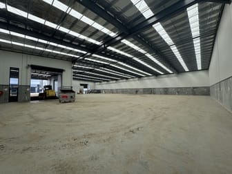 Click to view all images 19-21 Distribution Drive Mickleham VIC 3064 - Image 3