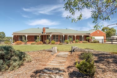 9 Lewis Rd Ladys Pass VIC 3523 - Image 1