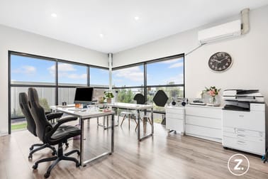 13/1 Latchford Street Cranbourne West VIC 3977 - Image 3
