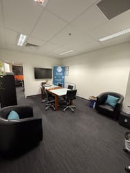 320/147 Pirie St Adelaide SA 5000 - Image 2