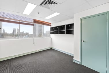 9/3 Alison Street Surfers Paradise QLD 4217 - Image 3