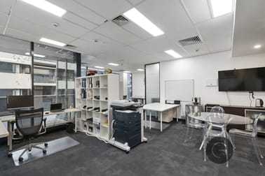 609/566 St Kilda Road Melbourne VIC 3004 - Image 1