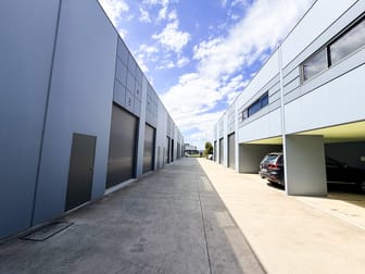 9 Cave Place Clyde North VIC 3978 - Image 3