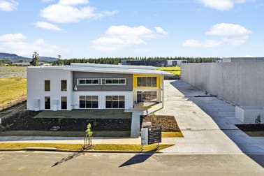 Click to view all images 4 Casuarina Street Beerwah QLD 4519 - Image 3