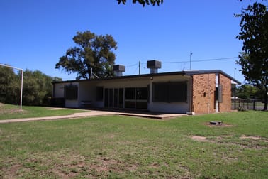 140 Victoria Street St George QLD 4487 - Image 2