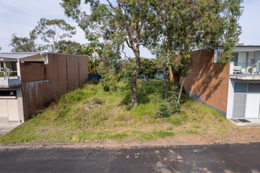 27 Lloyd Avenue Chain Valley Bay NSW 2259 - Image 3