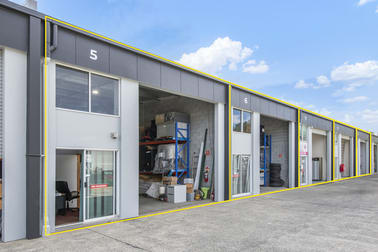 5-9/4-6 Fremantle Street Burleigh Heads QLD 4220 - Image 3