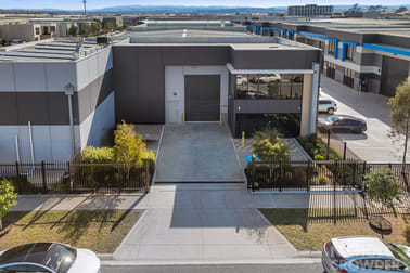 16 Rainier Crescent Clyde North VIC 3978 - Image 3
