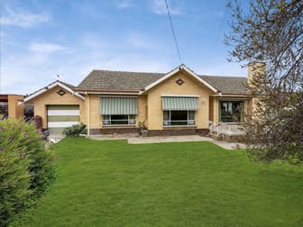28 GOLF LINKS ROAD Maiden Gully VIC 3551 - Image 2