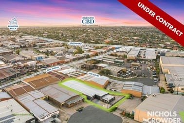 17 Edgecombe Court Moorabbin VIC 3189 - Image 1