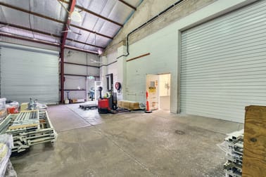 NT - Image 3