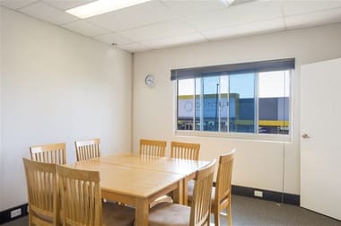 NT - Image 3