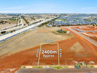 7 Cavern Drive Cobblebank VIC 3338 - Image 1