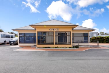 10A Proper Bay Road Port Lincoln SA 5606 - Image 2