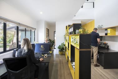 Suite 4/14 Thomas Street Noosaville QLD 4566 - Image 1