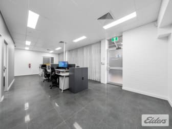 2/211 Logan Road Woolloongabba QLD 4102 - Image 2