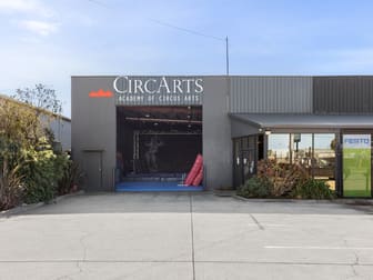 Whole of Property/Unit 1/39 Leather Street Breakwater VIC 3219 - Image 2