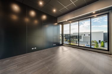 13 Robbins Cct Williamstown North VIC 3016 - Image 3