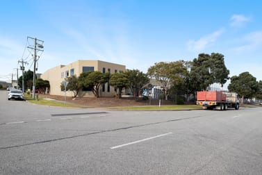 92 Frankston Gardens Drive Carrum Downs VIC 3201 - Image 2