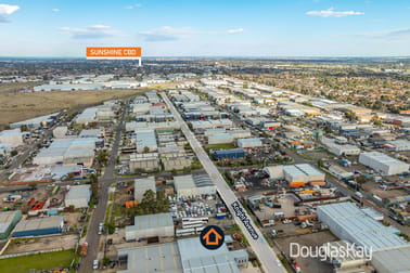 70 Knight Avenue Sunshine North VIC 3020 - Image 2