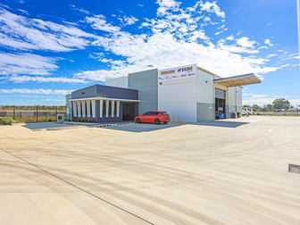 1 & 2/16 Logistic Avenue Tamworth NSW 2340 - Image 2